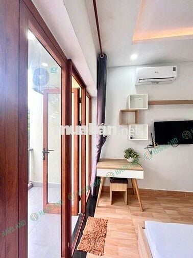 CHO THUÊ CĂN HỘ FULL NỘI THẤT CÓ BAN CÔNG NGAY BỜ SÔNG