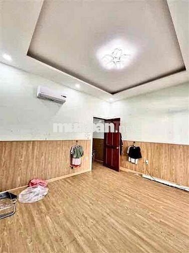 Nhà Phạm Đăng Giảng, 72m2, 4.5x16m, 3 tầng, 4 PN, HXH, giá nhỉnh 6 tỷ
