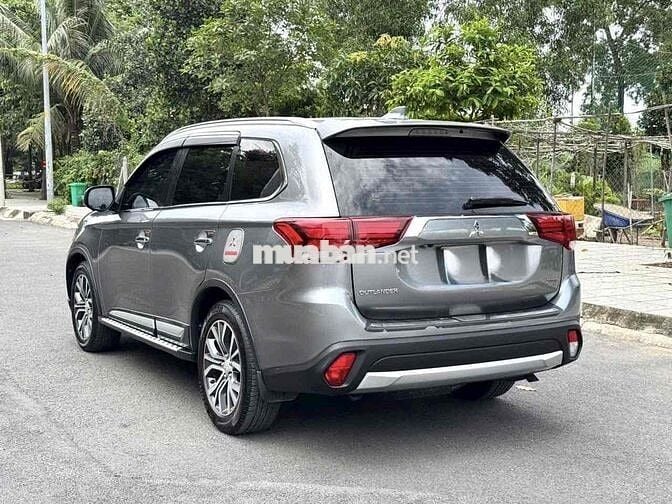 Cần Bán Mitsubishi Outlander 2017 2.0