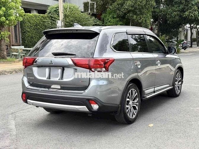 Cần Bán Mitsubishi Outlander 2017 2.0
