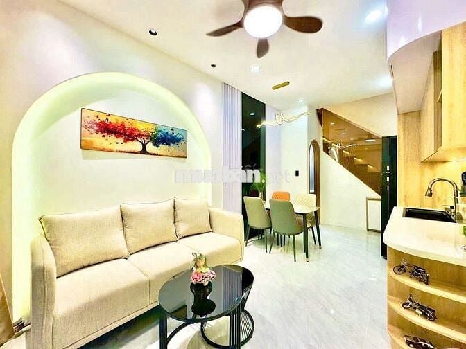 NHÀ MỚI ĐẸP GẦN ĐH HỒNG BÀNG 3 TẦNG 20M2 ĐẤT 2PN 3 WC CHỈ 4,58 TỶ