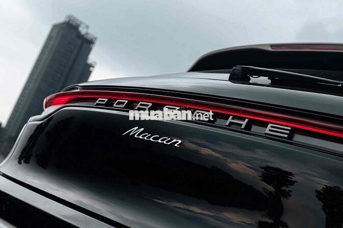 LONG ANH AUTO về Porsche Macan 2021 còn bảo hành