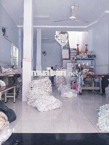 Khu kinh doanh sầm uất , kinh doanh buôn bán thỏi mái