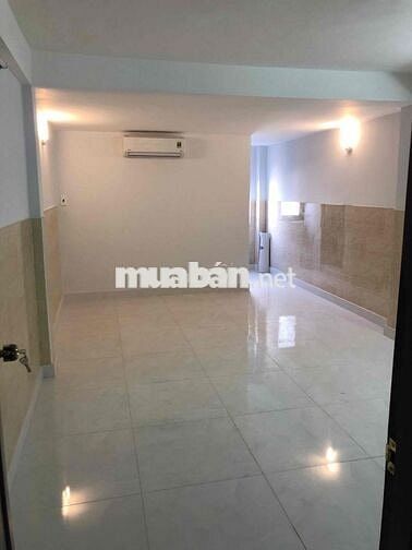nhà 60m2, 3 phòng ngủ đường quang trung gần mat tiền
