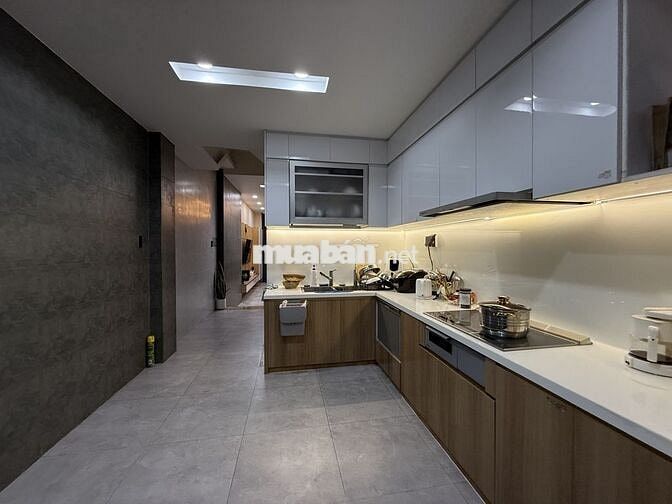 Bán Nhà 2 Mặt Tiền Lê Văn Quới, 99m2, 4 Tầng, 5 PN, Nội Thất Hiện Đại