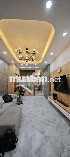 Bán Nhà 2 Mặt Tiền Lê Văn Quới, 99m2, 4 Tầng, 5 PN, Nội Thất Hiện Đại