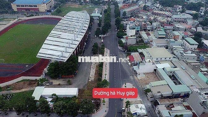 chính chủ cần bán đất gần sân vận động dông hoà dĩ an bình dương