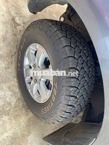 Chuyển cong tác cần bán ford Xls 2014