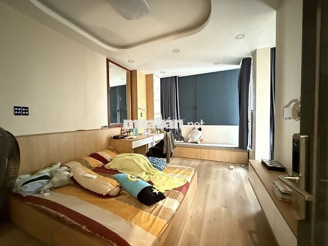 Bán Nhà 2 Mặt Tiền Lê Văn Quới, 99m2, 4 Tầng, 5 PN, Nội Thất Hiện Đại