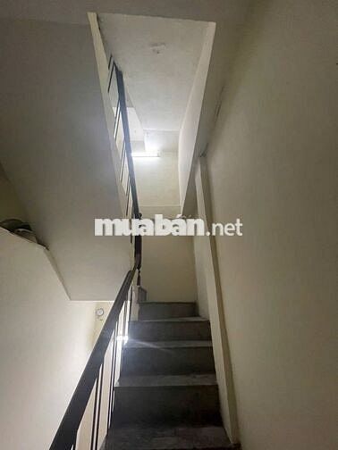 Bán nhà10 ngõ 20 phố Cát Linh 4 tầng DTSD 132m2 -7,8 tỷ