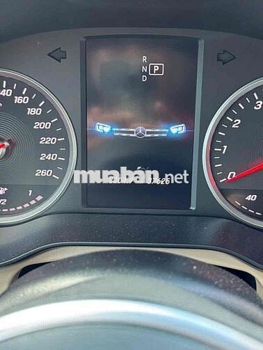 Mercedes Benz GLC200 2022 Xanh  - 37000 km