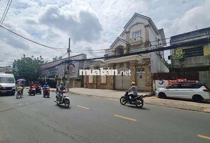 Nhà đẹp 5 tầng sát mặt tiền (4m x 18m) lạc long quân q11