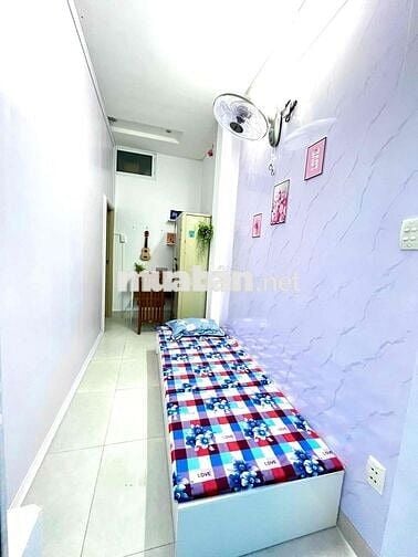 Đường số 4, mới, xe hơi rộng rãi, đối diện vạn phúc City