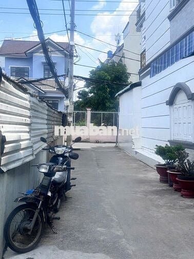 hà hẻm ô tô 1806 Huỳnh Tấn Phát, gần Phú Mỹ Hưng Q7 ,5PN, 4WC – Giá