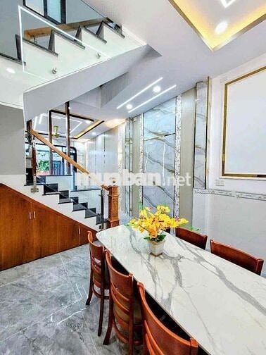 nhà sổ riêng hoàn công giá rẻ gần chợ bửu long. dtsd 240m2, đường 8m.