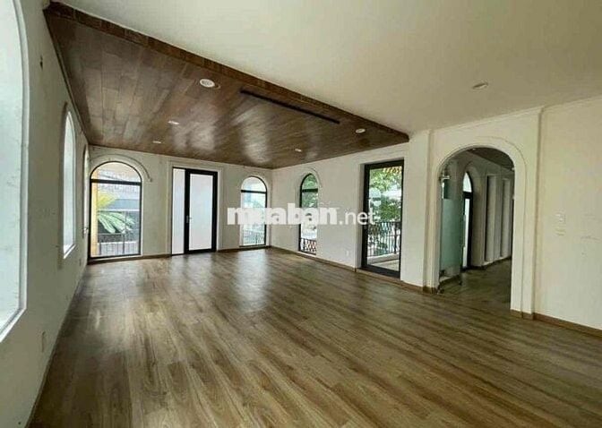BIỆT THỰ SÂN VƯỜN TRẦN THIỆN CHÁNH PHÚ NHUẬN NGANG 22M TRỆT 2 LẦU 149T