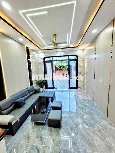 nhà sổ riêng hoàn công giá rẻ gần chợ bửu long. dtsd 240m2, đường 8m.