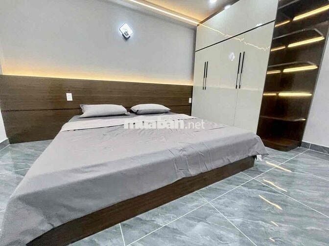 Nhà đẹp ngang 5m chỉ hơn 4 tỷ ngay Ngã tư ga Q12