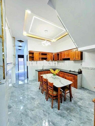 nhà sổ riêng hoàn công giá rẻ gần chợ bửu long. dtsd 240m2, đường 8m.