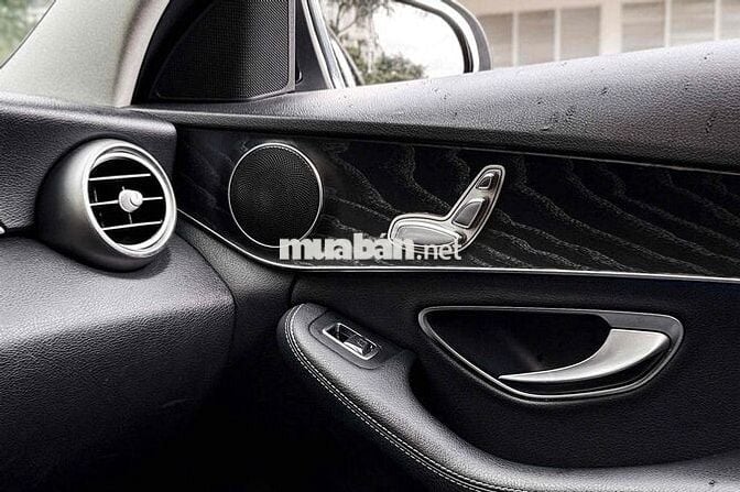 LONG ANH AUTO vể Mercedes C200FL model 2019