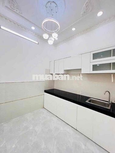 BÁN NHÀ HUỲNH TẤN PHÁT PHÚ XUÂN 3TẦNG ĐẸP LUNG LINH CHỈ HƠN 2T Ở NGAY