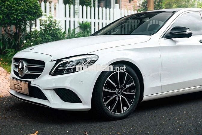 LONG ANH AUTO vể Mercedes C200FL model 2019