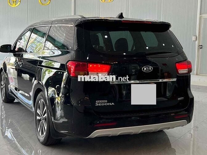 Kia Sedona 2016 2.2L DATH (full) - odo 94000 km
