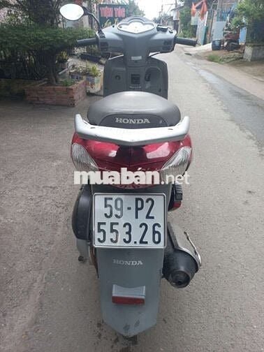 Honda dylan 150