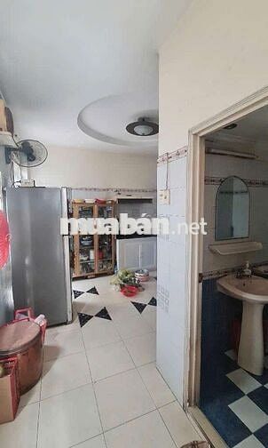 Nhà đẹp 5 tầng sát mặt tiền (4m x 18m) lạc long quân q11