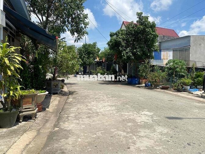 Ra gấp lô đất 6x16m full thổ – Bến Cát trung tâm – chỉ 1 tỷ 5xx!