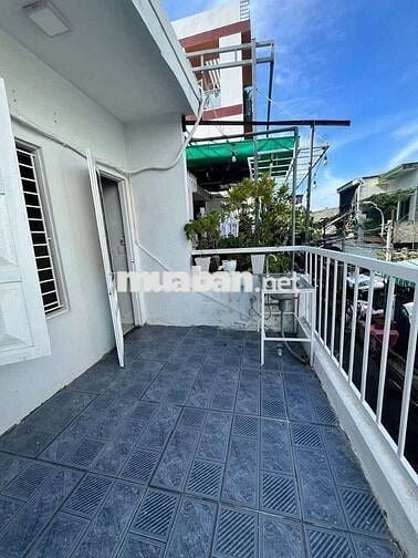 NHÀ 2TẦNG KIÊN CỐ, SẠCH SẼ,2PN, FULL NỘI  THẤT KHU NGUYỄN VĂN THOẠI