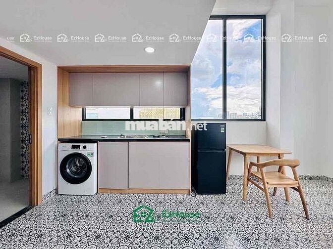 Khai trương căn hộ mới xây duplex cửa sổ trời đối diện Etown Cộng Hoà