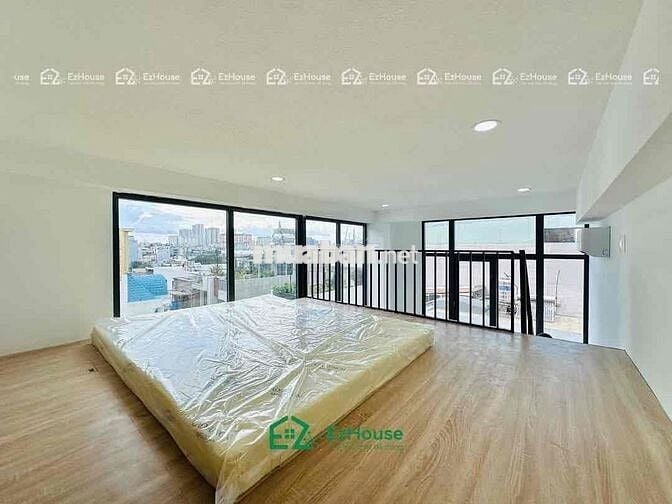 Khai trương căn hộ mới xây duplex cửa sổ trời đối diện Etown Cộng Hoà