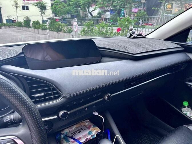 Mazda 3 2024 1.5L Deluxe - 7600 km