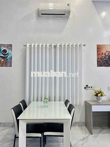 cho thuê nhà 2 tầng 2pn/2wc mặt tiền chu huy mân