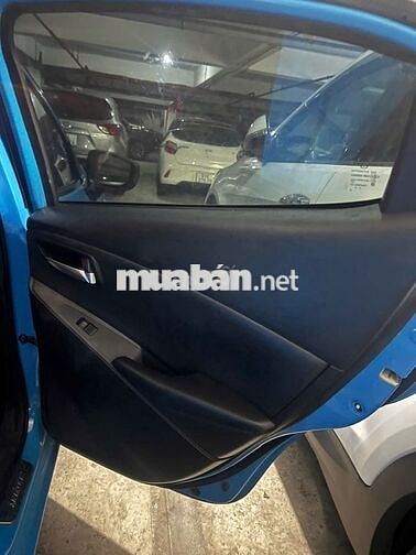 Mazda 2 2017 màu xanh, 150.000 km