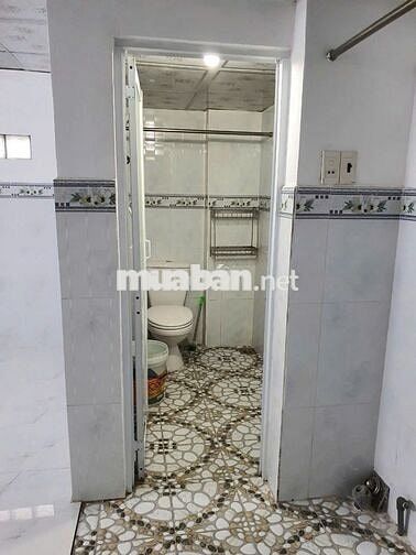 Ket tiền bán nhà hẻm xe hơi To Hien Thành 1 lầu