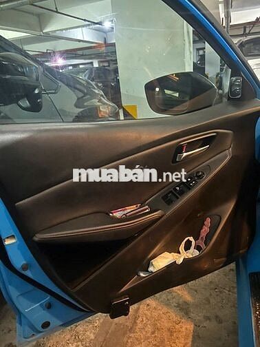 Mazda 2 2017 màu xanh, 150.000 km