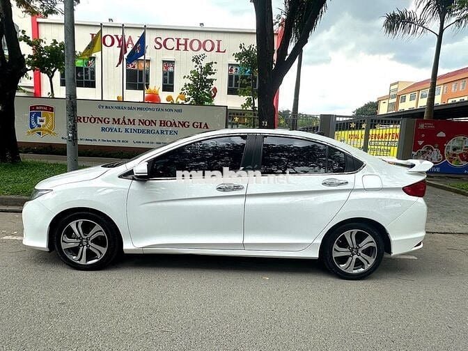 Bán xe City 2016 1.5 AT,1 chủ,full option,giá tốt