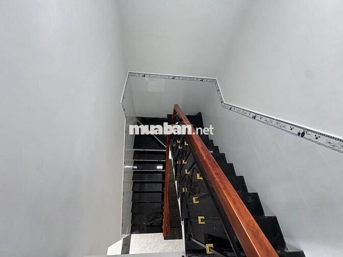 NHÀ MỚI 3 TẦNG 4 PN - GẦN NGUYỄN SƠN - TÂN PHÚ - HẺM XE HƠI THÔNG