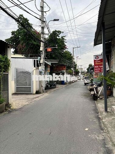 BÁN NHÀ HẺM XE HƠI LÊ VĂN KHƯƠNG 4x10m2 , GẦN HÃNG BIA TIGER