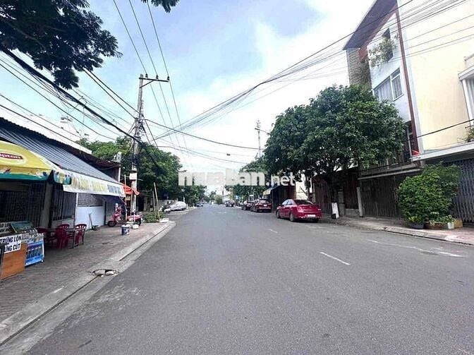 Bán Nhà Đất 2 Mặt Tiền Đường Phùng Hưng Nha Trang Hướng Đông Nam