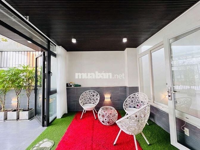 NHÀ MỚI ĐẸP FULL NỘI THẤT HXH P12 GV