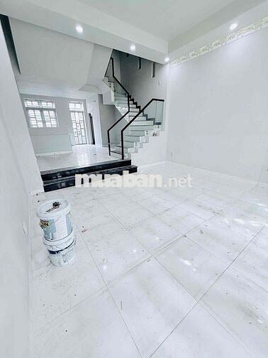 Cho thuê nhà Mặt Tiền Phạm Văn Đồng, Linh Tây Gần Hoàng Diệu 2 - KVC