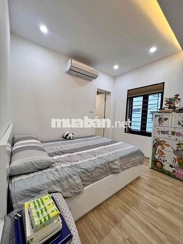 TẬP THỂ NAM THÀNH CÔNG - HOÀNG NGỌC PHÁCH - SỔ TO - TẦNG 2 LÔ GÓC