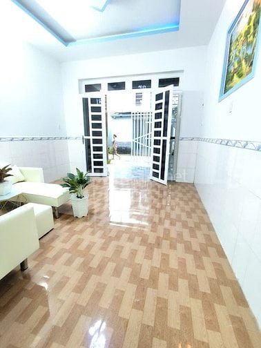 Nhà 1 trệt 1 lầu (4x14) 3pn ngay khu vực chợ Nhị Xuân Hóc Môn