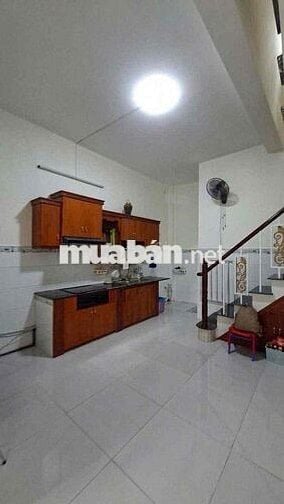 Nhà 2 tầng 40m2 đất ấp 5 đông thạnh hóc môn chỉ 1,5 tỷ đồng