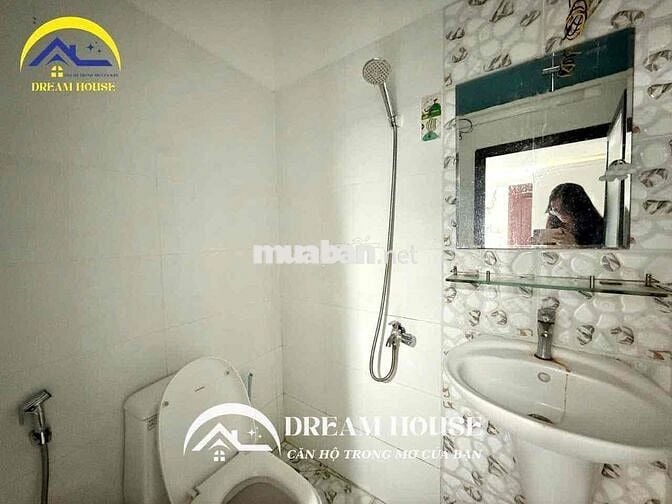 DUPLEX CỬA SỔ TRỜI FULL NỘI THẤT SAU LƯNG AEON