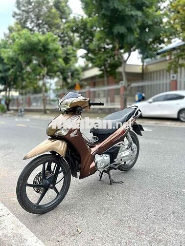 HONDA FUTURE 125 - MÁY ÊM RU