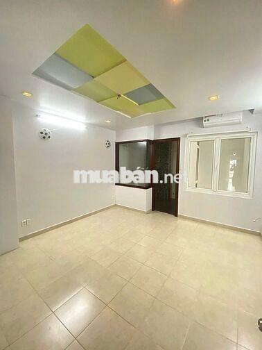 Cho Thuê Nhà Đường Trần Quý Khách, Quận 1 ( 4x18m - 3 lầu )